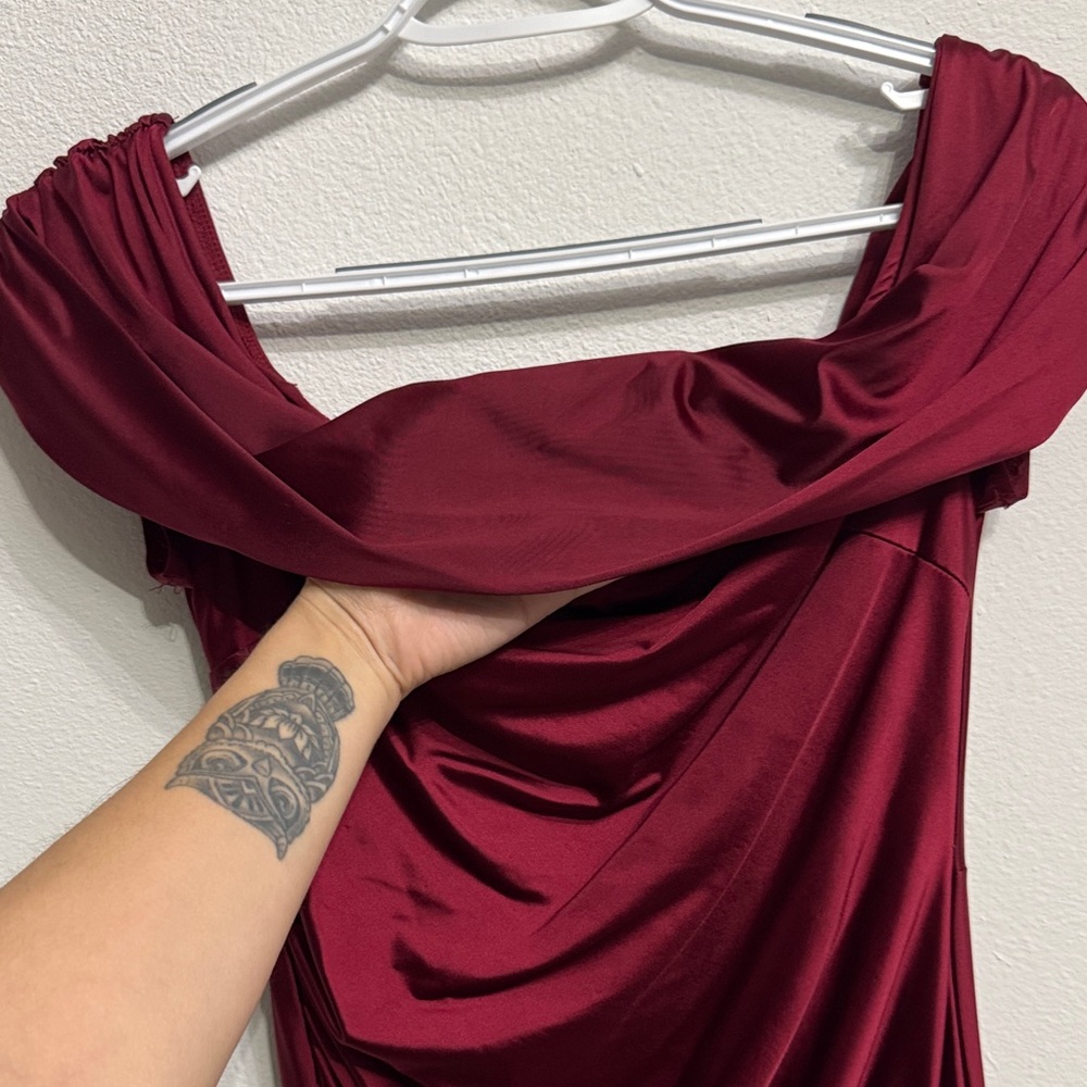 Price firm Burgundy Women’s Dress SIZE M - Bridesmaid Dress - wedding guest - Picture 5 of 10